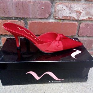 NIB Nina Heels Size 6.5M